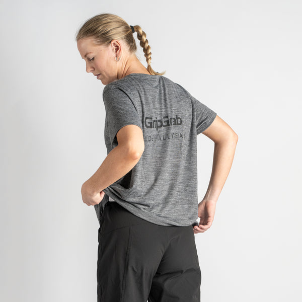 GripGrab W's EXPLR Merinotech T-shirt model